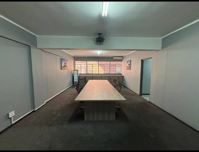 168M² OFFICE TO LET IN BRACKENFELL INDUSTRIAL